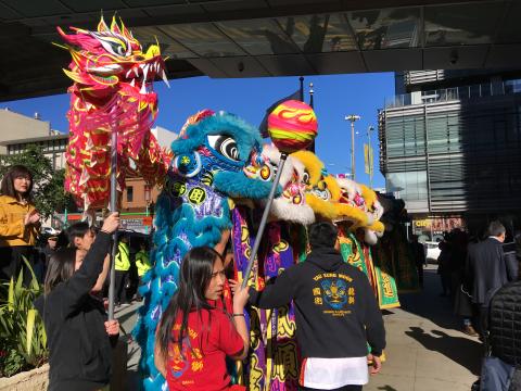 Lions dance in Chinatown, San Francisco