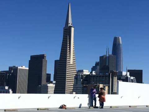 [Photo : 2 des plus célèbres tours de San Francisco : Transamerica et Salesforce Towers]