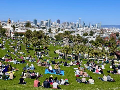 [Photo : Parc dans le quartier de Mission]